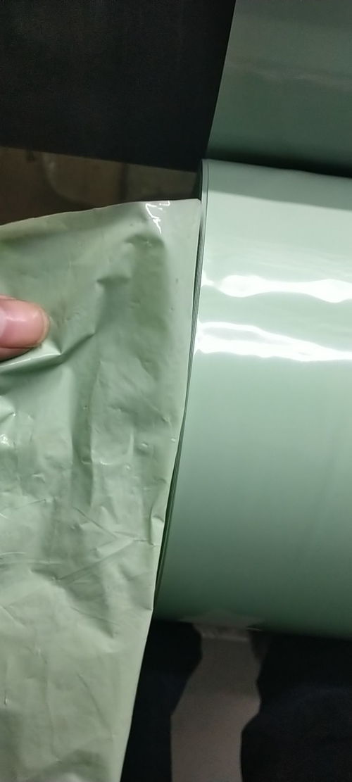 玻璃面板保护膜与外墙装饰保温一体板保护膜 塑料装饰材料的关键应用